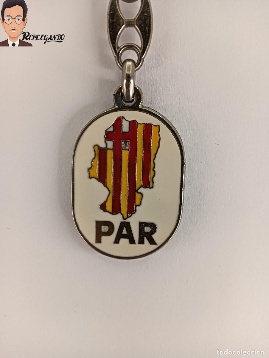 Collectionnisme de portes-cl&eacute;s: PAR (PARTIDO ARAGON&Eacute;S) VOTA A TU TIERRA - ANTIGUO LLAVERO VINTAGE A&Ntilde;OS 80 - ARAG&Oacute;N BANDERA (METAL)