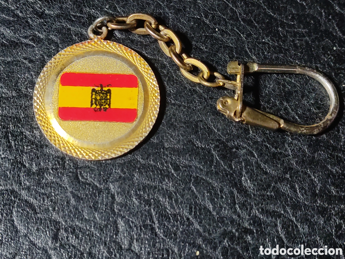 Coleccionismo de llaveros: Llavero de Franco,bandera r&eacute;gimen franquista, &aacute;guila de San Juan.