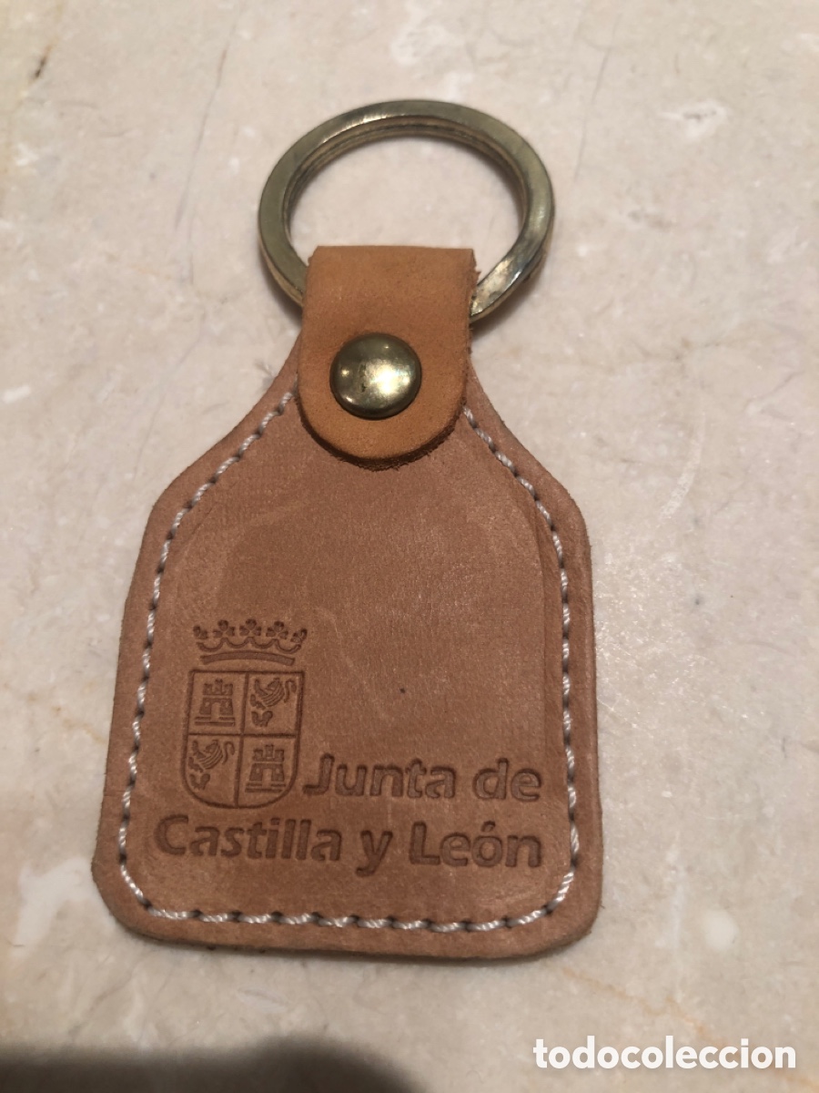 Coleccionismo de llaveros: LLAVERO JUNTA CASTILLA Y LEON CUERO NUEVO. ASM