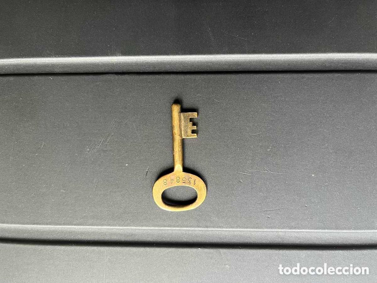 Coleccionismo de llaveros: Llave de Louis Vuitton Antigua - Foto 2