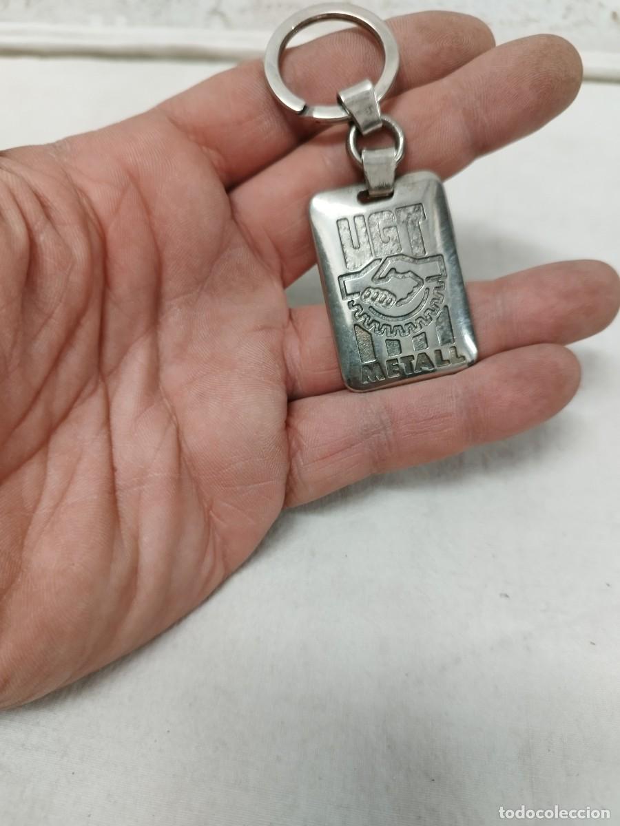 Coleccionismo de llaveros: Antiguo llavero de la ugt, metall, de baix llobregat. sindicato , politica.