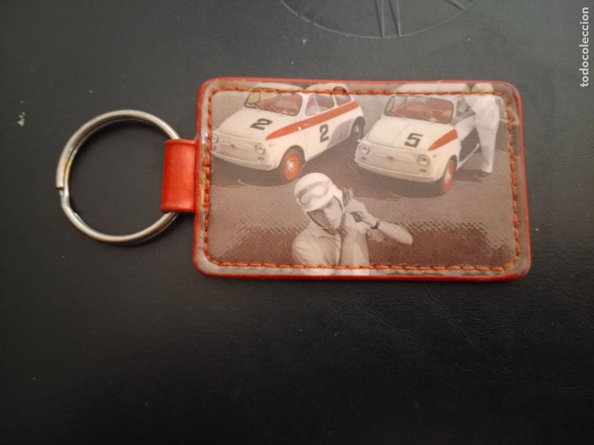 Coleccionismo de llaveros: RARISIMO ANTIGUO LLAVERO EN PIEL CON PESPUNTES Y PROTECTOR DE PLASTICO - PUBLICIDAD COCHE FIAT 500