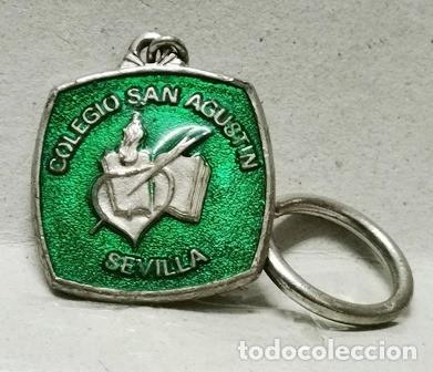 Coleccionismo de llaveros: LLAVERO DE METAL ESMALTADO COLEGIO SAN AGUSTIN SEVILLA - LLAV-27112 - B-1024