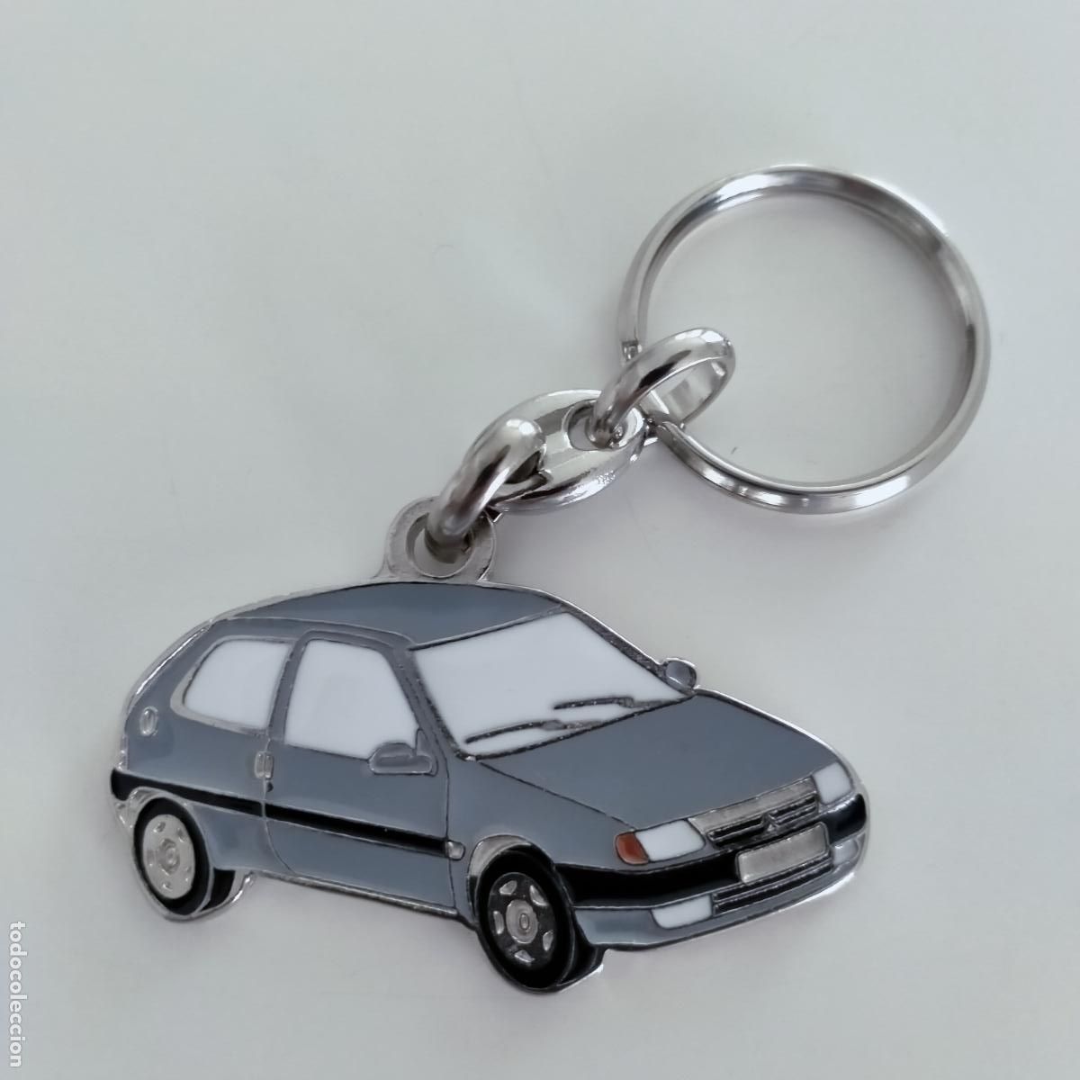 Coleccionismo de llaveros: Llavero Citro&euml;n saxo gris