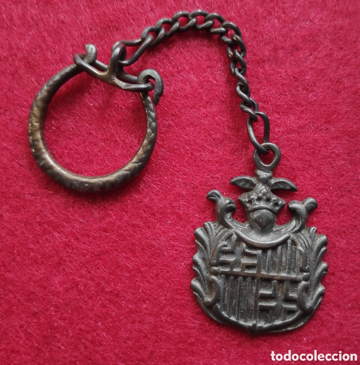 Coleccionismo de llaveros: antiguo llavero principio del siglo XX con el escudo de Barcelona - en plata -