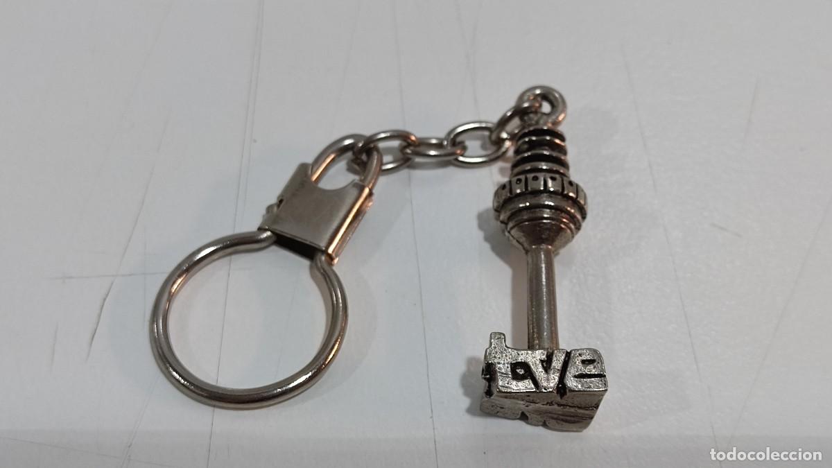 Collectionnisme de portes-cl&eacute;s: 647 LLAVERO VINTAGE DE TVE, EL PIRULI, MADRID, EN METAL PLATEADO, A&Ntilde;OS 80