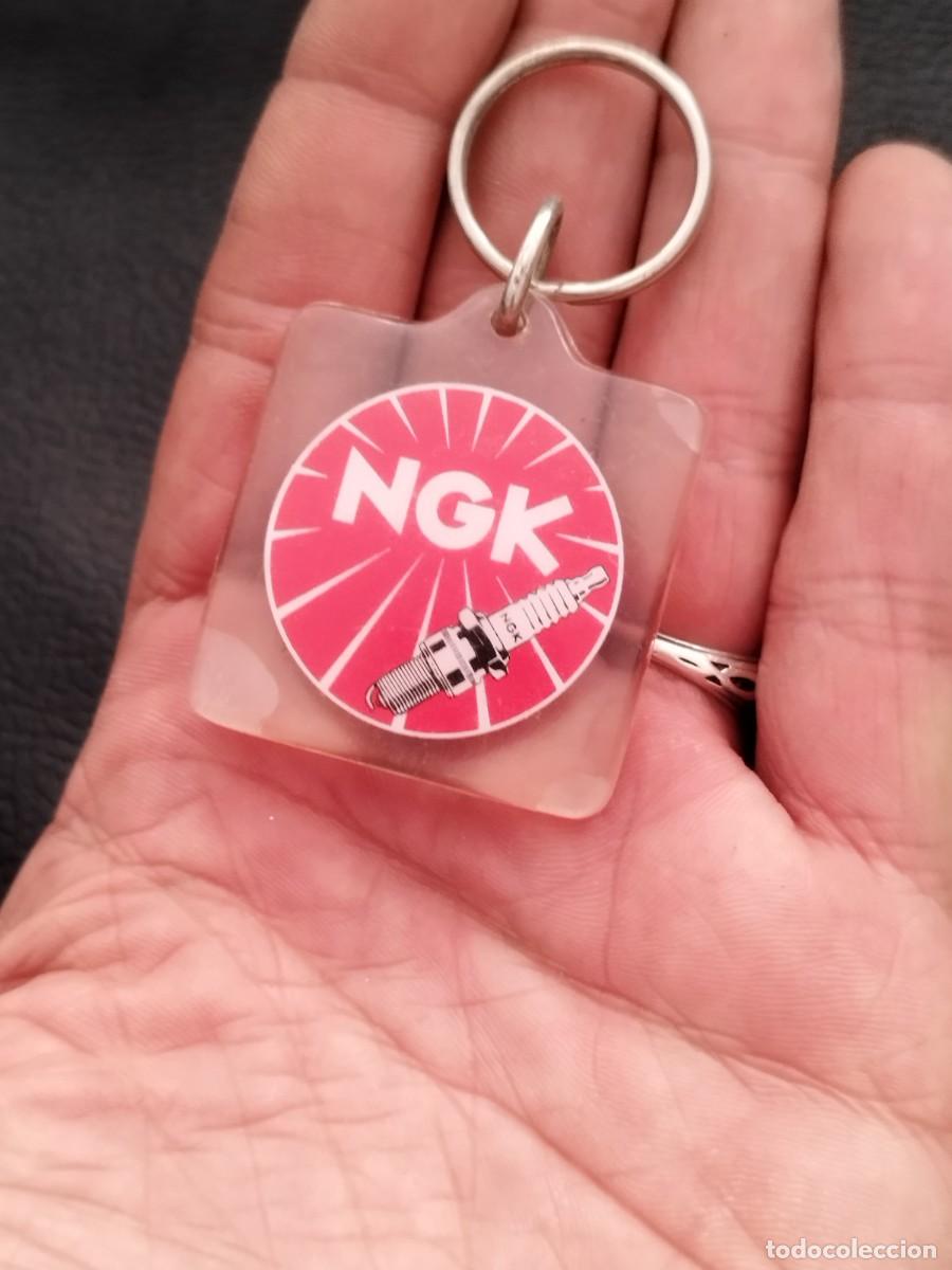 Collection of Keychains: Antiguo llavero de publicidad buj&iacute;as NGK, coche, moto.