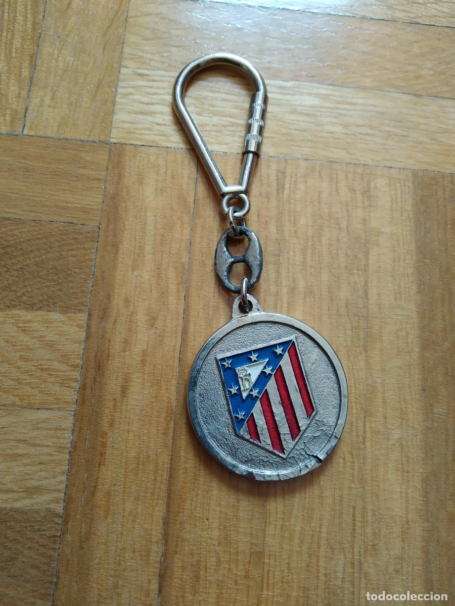 Collection of Keychains: LLAVERO ATLETICO MADRID CAPITAL DEL FUTBOL VER FOTOS