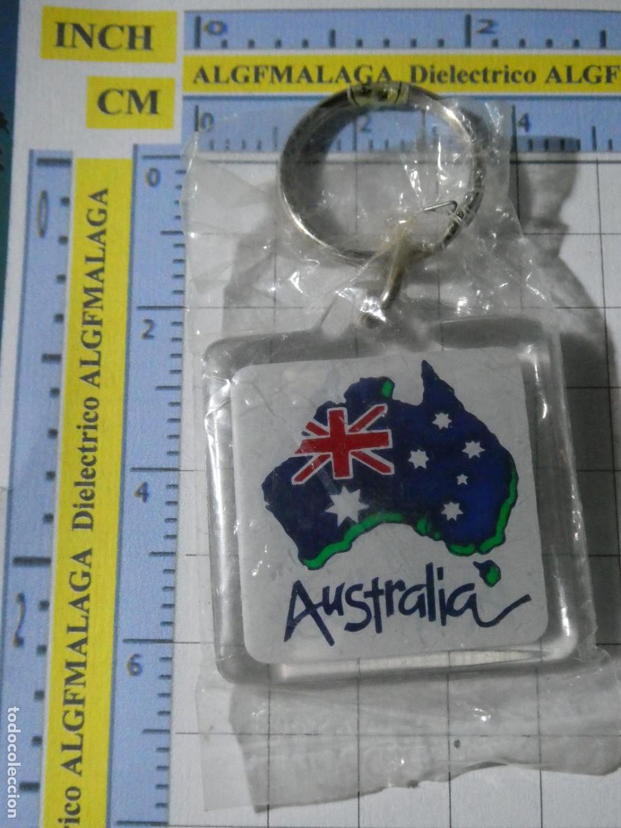 Collection of Keychains: LLAVERO DE TURISMO. AUSTRALIA MAPA BANDERA