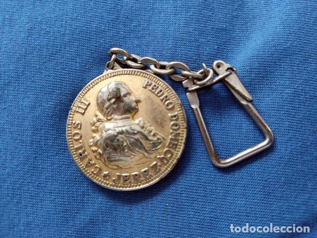 Collection of Keychains: LLAVERO METALICO BRANDI PEDRO DOMECQ CARLOS III JEREZ