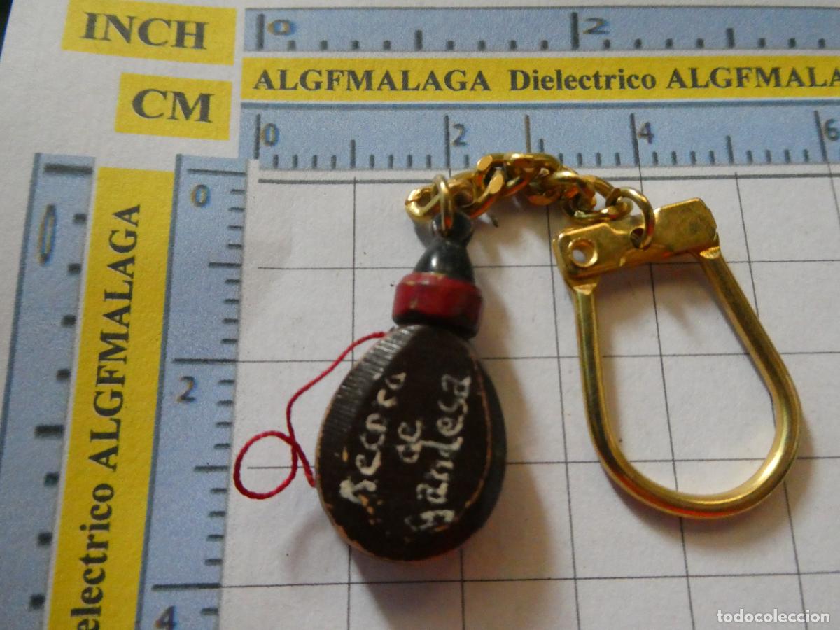 Colecionismo de porta-chaves: LLAVERO DE FIGURITAS MINIATURAS. BOTA DE VINO RECUERDO DE GANDESA