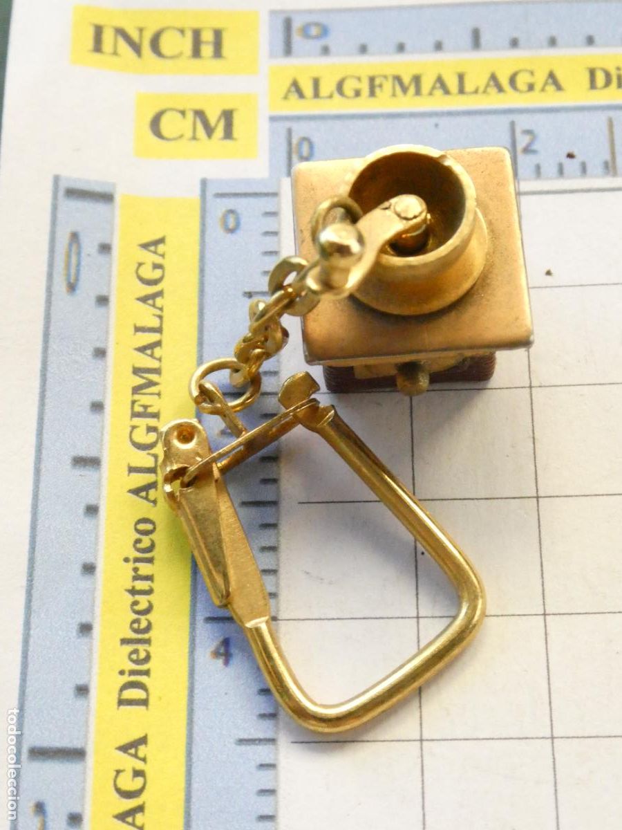 Collection of Keychains: LLAVERO DE FIGURITAS MINIATURAS. ANTIGUO MOLINILLO DE CAF&Eacute;