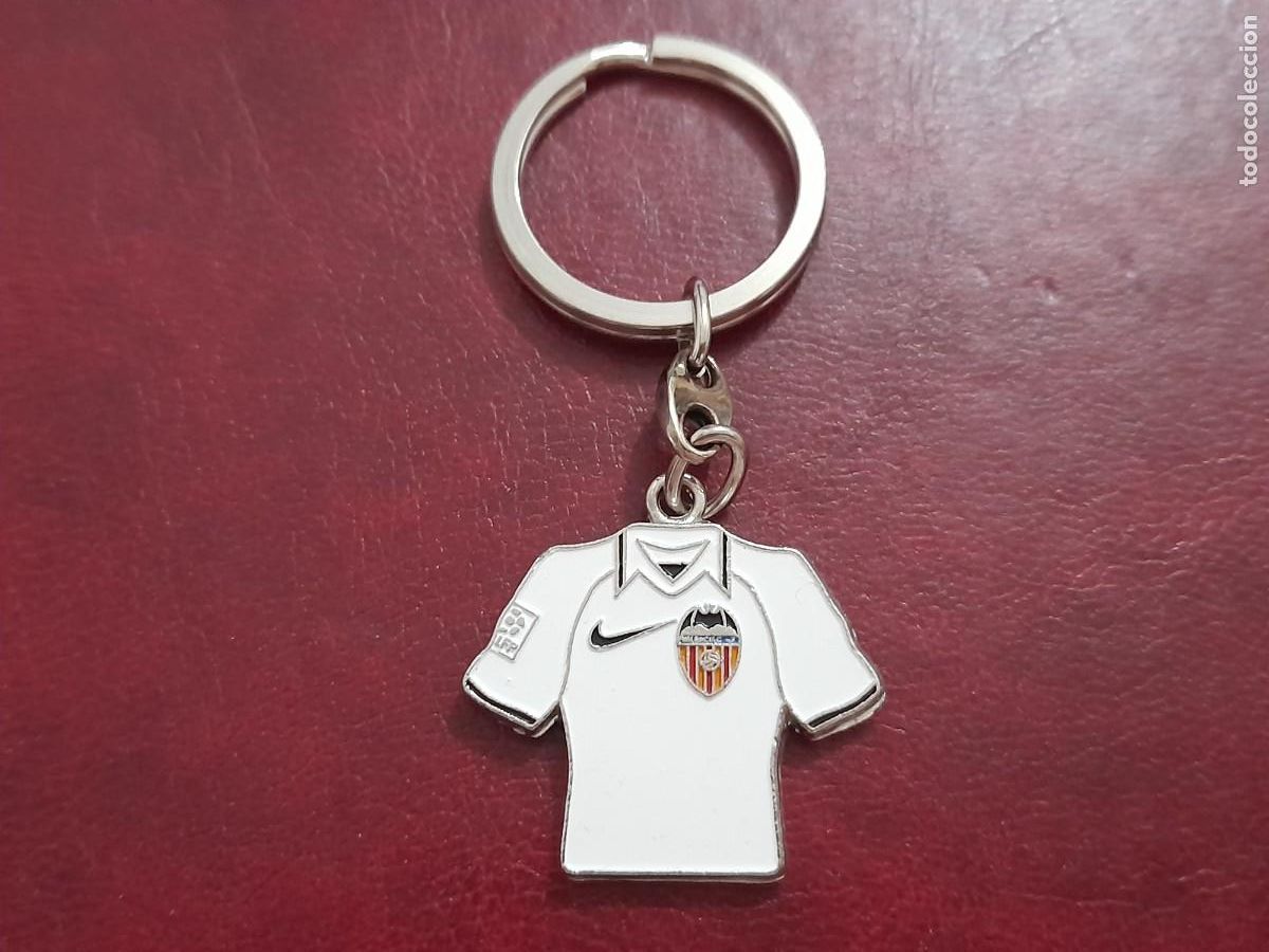 Coleccionismo de llaveros: LLAVERO CON CAMISETA F&Uacute;TBOL DEL VALENCIA