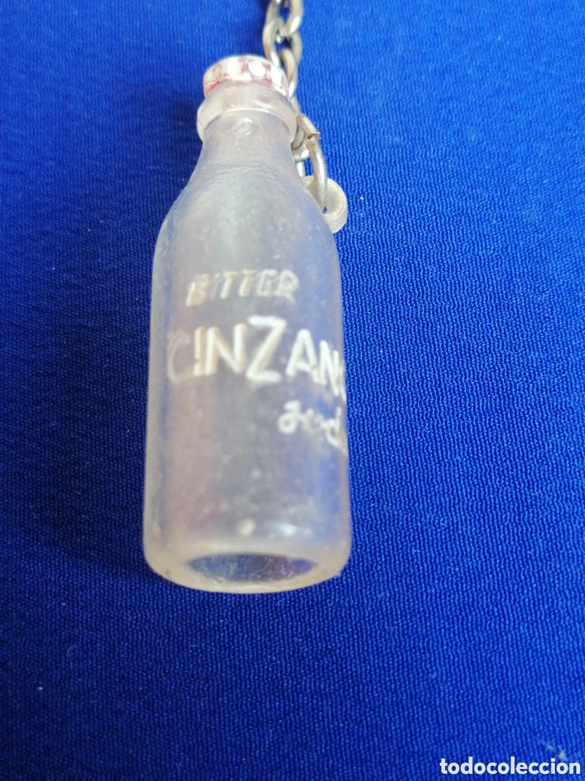 Coleccionismo de llaveros: BITER CINZANO BOTELLA LLAVERO ANTIGUO - Foto 2