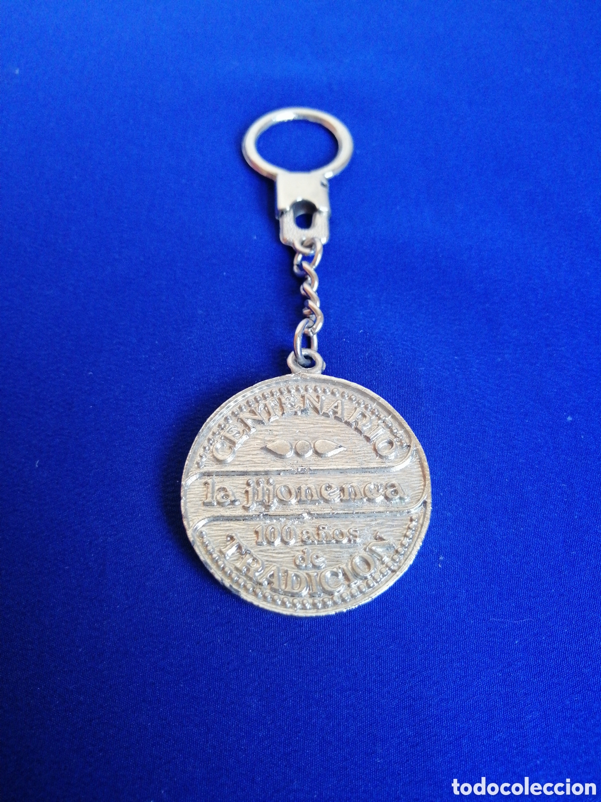Sammlung von Schl&uuml;sselanh&auml;ngern: LA JIJONENCA CENTENARIO LLAVERO PUBLICIDAD ANTIGUO