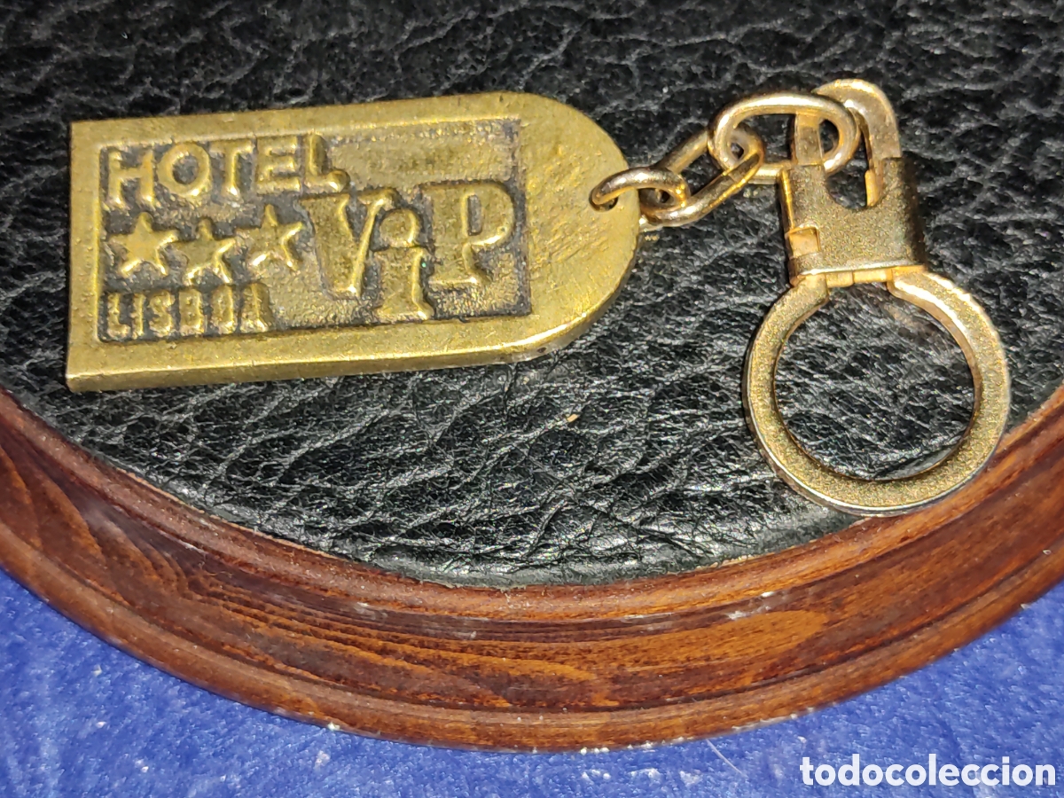 Coleccionismo de llaveros: Llavero de bronce Hotel VIP *** Lisboa - Foto 1