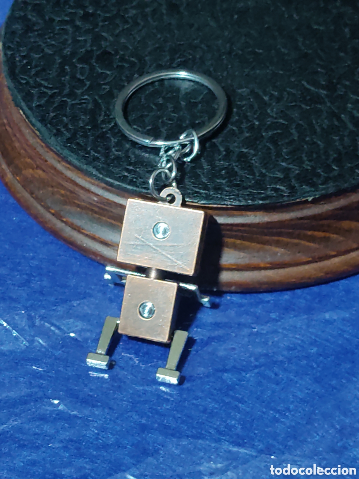 Coleccionismo de llaveros: Llavero robot articulado. - Foto 3