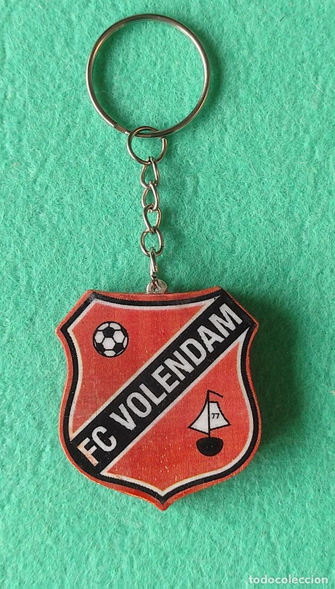 Collection of Keychains: Llavero f&uacute;tbol F.C VOLENDAM
