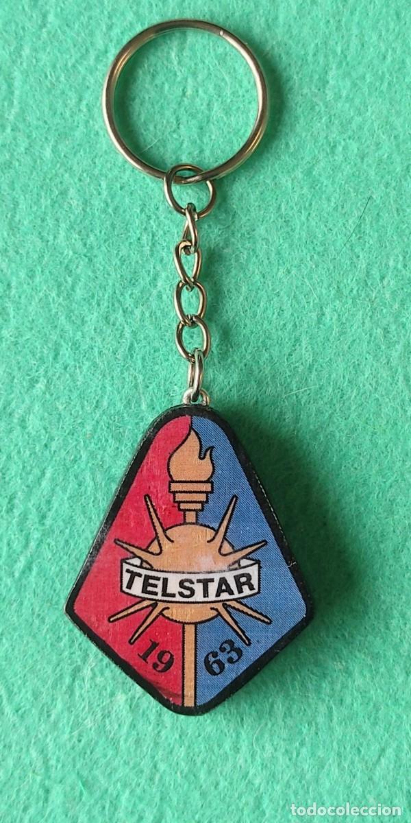 Collection of Keychains: Llavero f&uacute;tbol F C TELSTAR 1963