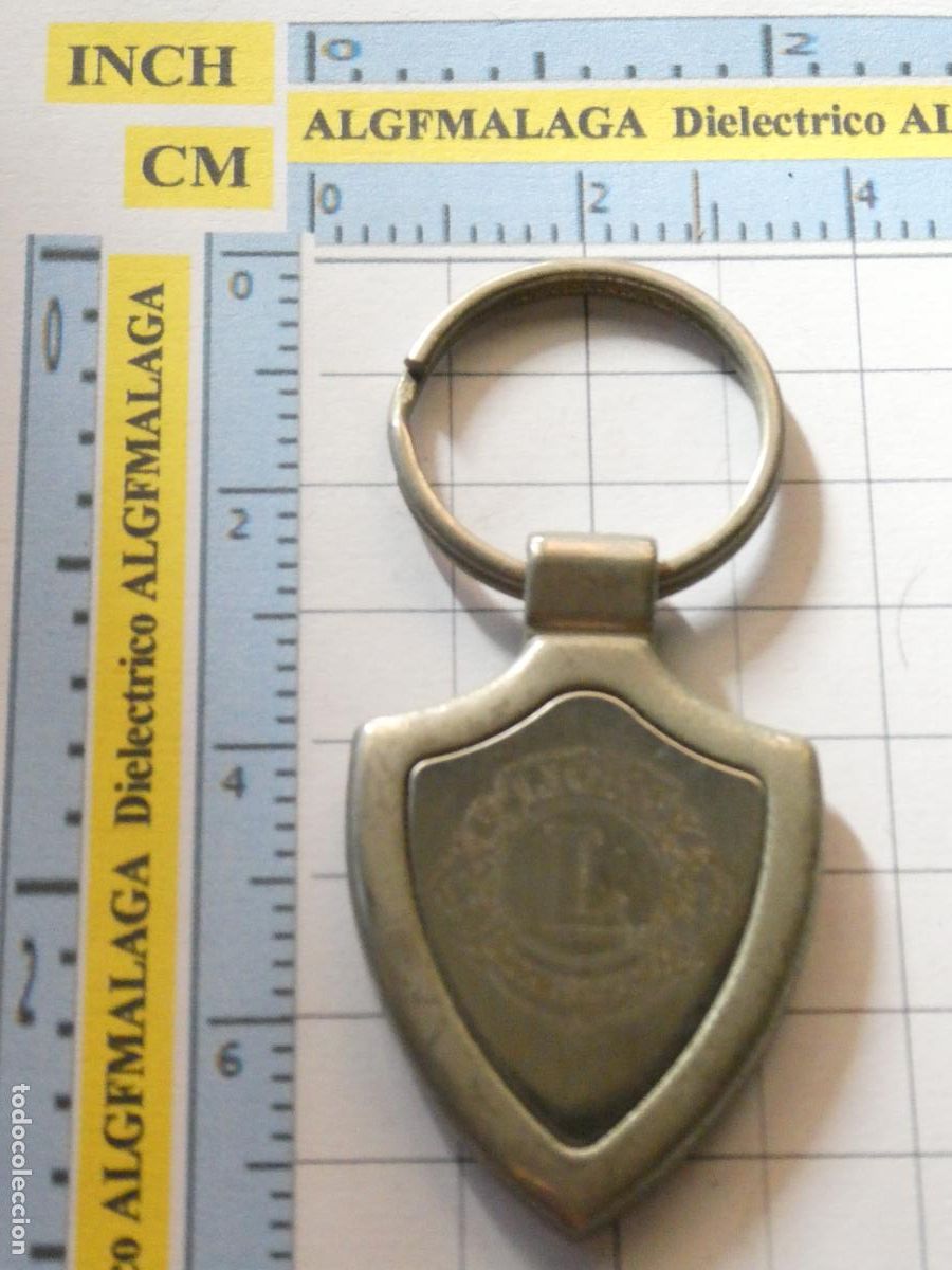 Sammlung von Schl&uuml;sselanh&auml;ngern: LLAVERO CLUB DE LEONES LIONS INTERNATIONAL. 2005 LIMONAR M&Aacute;LAGA