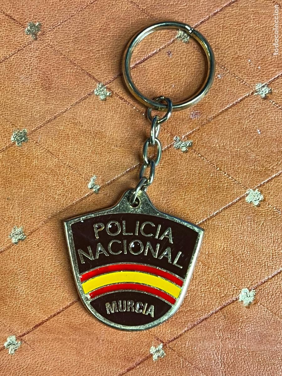 Coleccionismo de llaveros: LLAVERO ESPA&Ntilde;A POLICIA NACIONAL ESMALTADO AGUILA FRANQUISTA