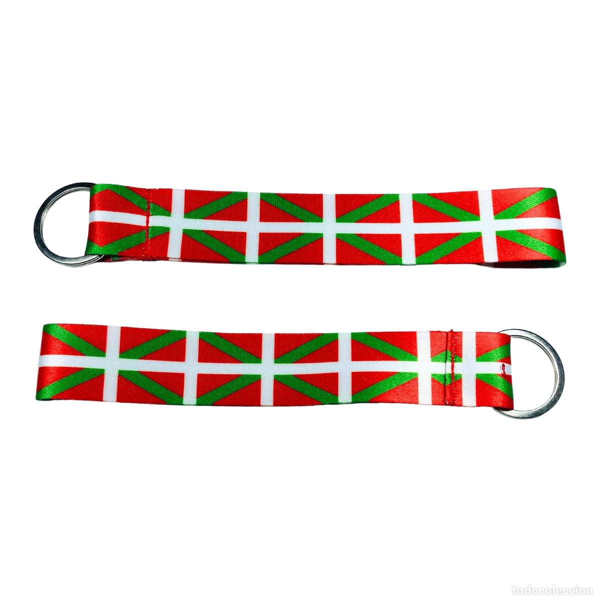 Collection of Keychains: Llavero Tela - Bandera Pais Vasco - K030