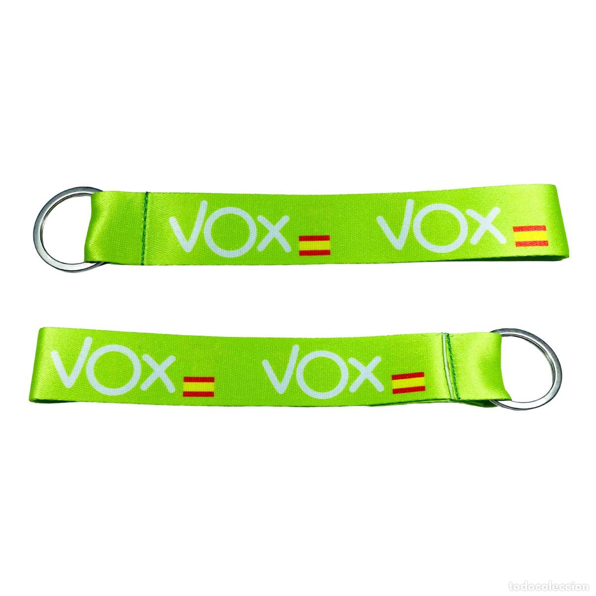 Collection of Keychains: Llavero Tela - Vox Verde Bandera Espa&ntilde;a - K018