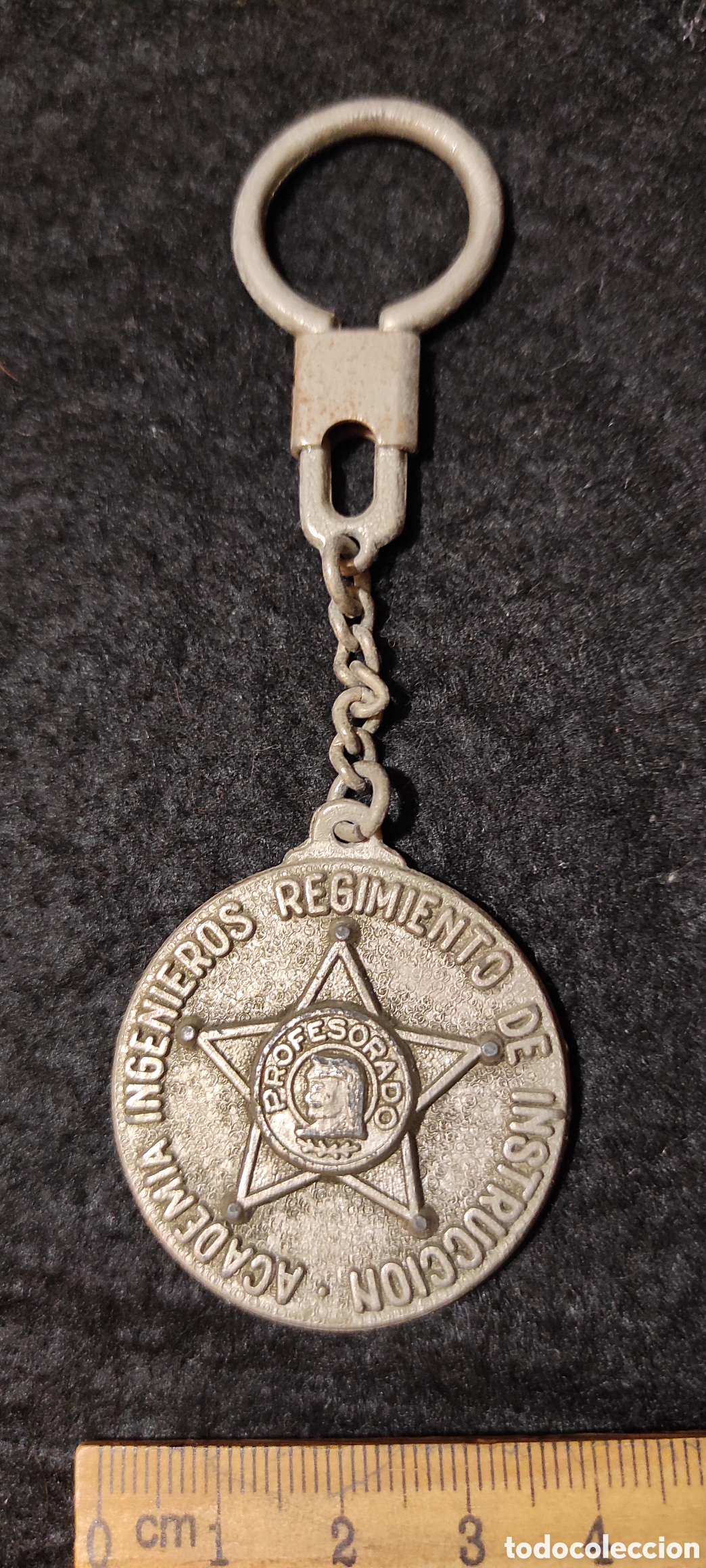 Sammlung von Schl&uuml;sselanh&auml;ngern: Llavero Academia de Ingenieros. Regimiento de Instrucci&oacute;n