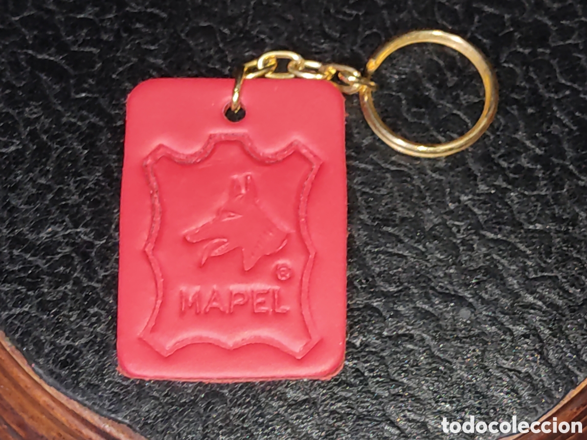 Coleccionismo de llaveros: Llavero de cuero rojo & pieles Mapel.
