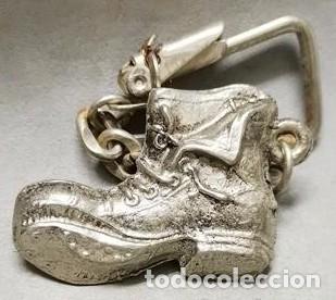 Collection of Keychains: LLAVERO DE METAL BOTA DE TRABAJO - LLAV-28330 - B-1081