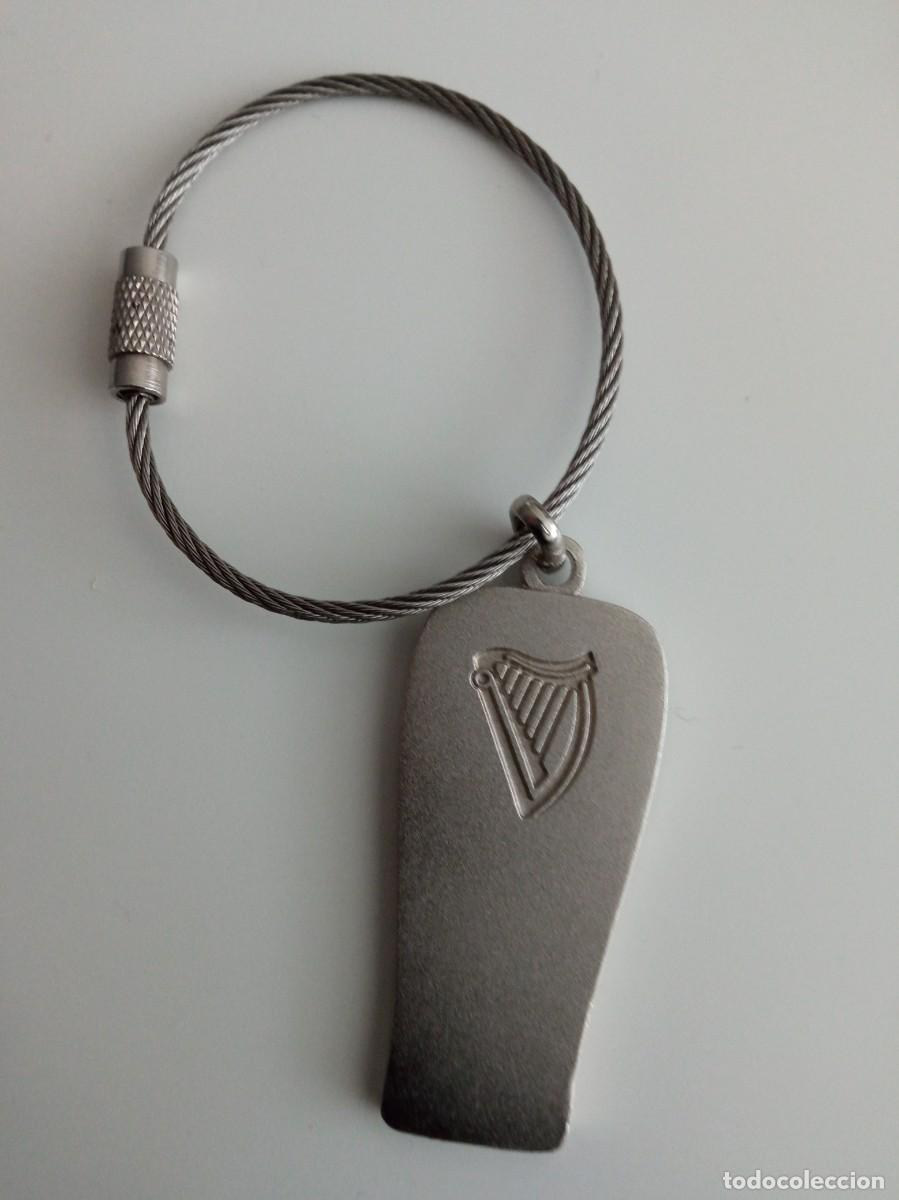 Collectionnisme de portes-cl&eacute;s: LLAVERO DE CERVEZA GUINNESS