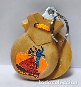 Collectionnisme de portes-cl&eacute;s: LLAVERO DE MADERA CASTA&Ntilde;UELAS ESPA&Ntilde;A - LLAV-28343 - B-1082