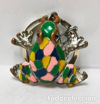 Collectionnisme de portes-cl&eacute;s: LLAVERO DE METAL RANA CON ACABADO DE ESMALTE MULTICOLOR - LLAV-28354 - B-1083