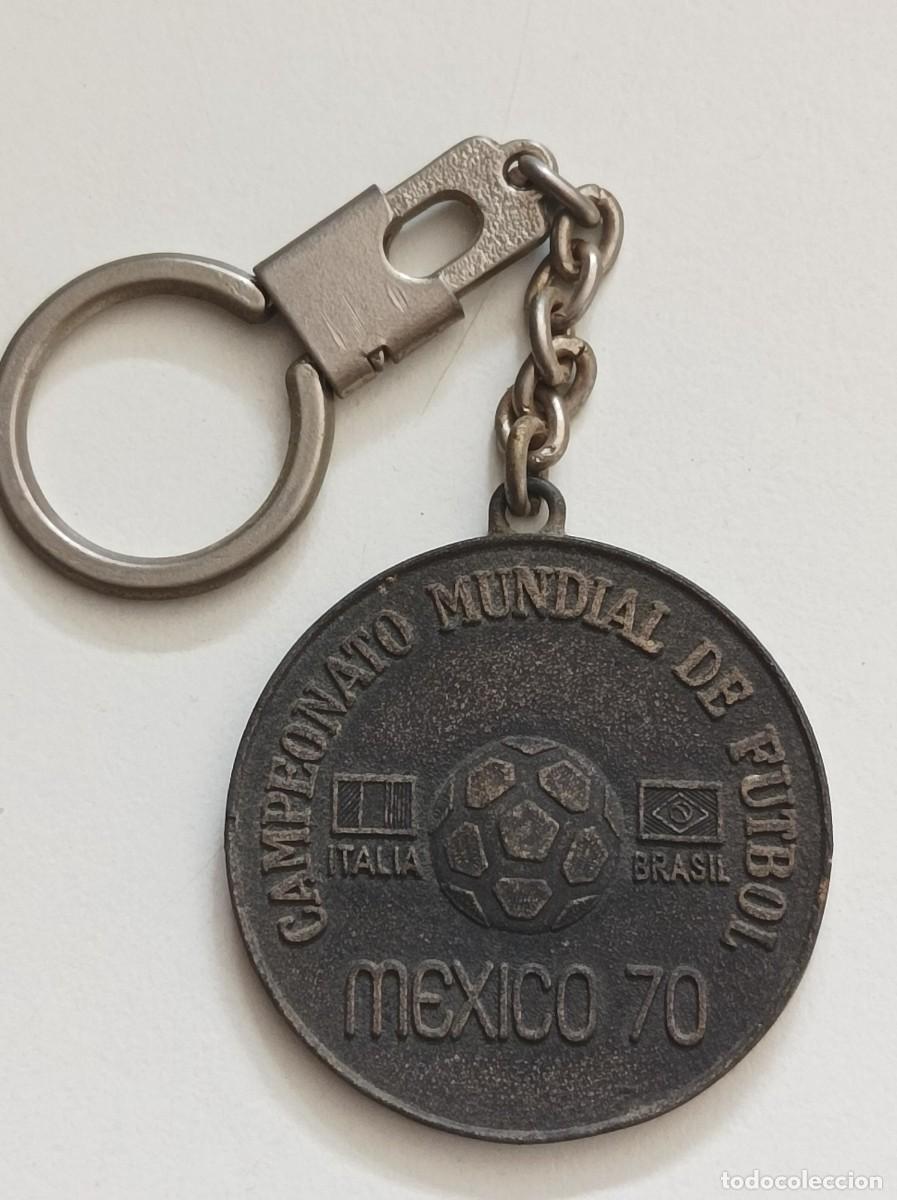 Colecionismo de porta-chaves: Llavero conmemorativo del Campeonato Mundial de Futbol, MEXICO 70: Italia frente a Brasil