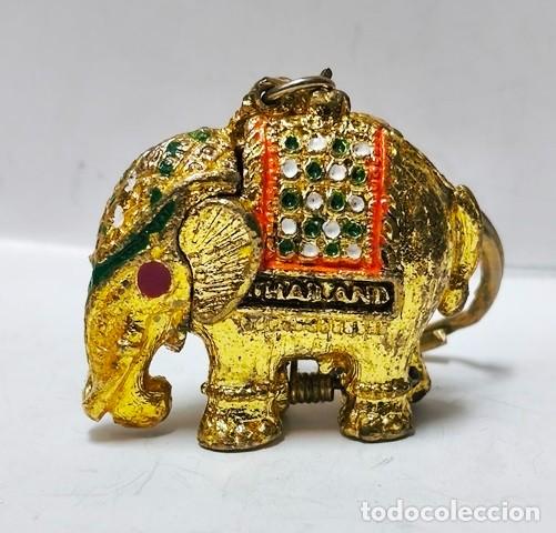 Coleccionismo de llaveros: LLAVERO DE METAL DORADO DE LA SUERTE ELEFANTE DE TAILANDIA - LLAV-28367 - B-1084