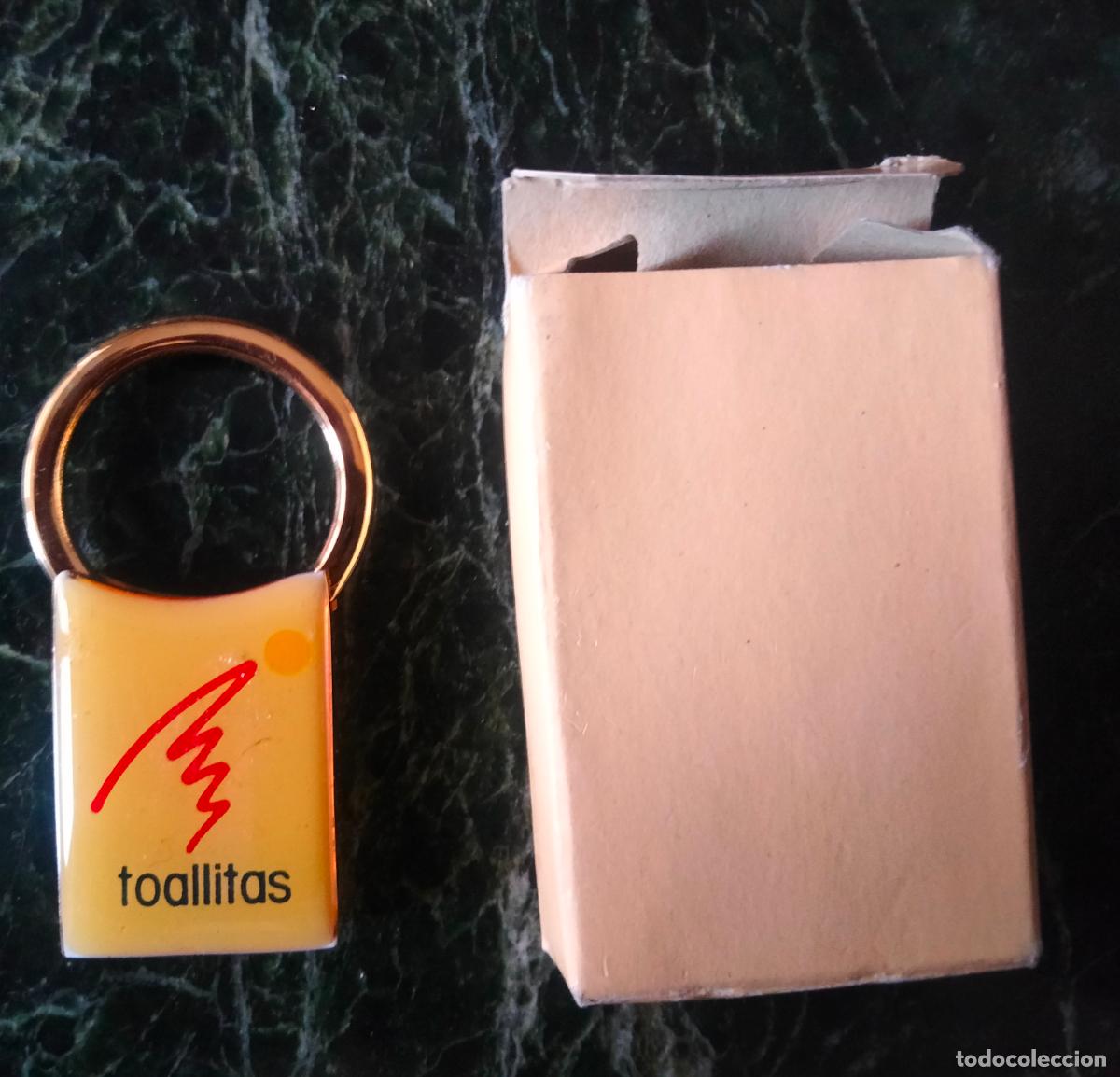 Collection of Keychains: Llavero Toallitas. En su caja.