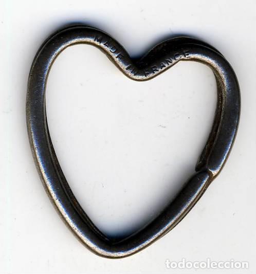 Collectionnisme de portes-cl&eacute;s: ANTIGUO LLAVERO CON FORMA DE CORAZ&Oacute;N.- MADE IN FRANCE.-
