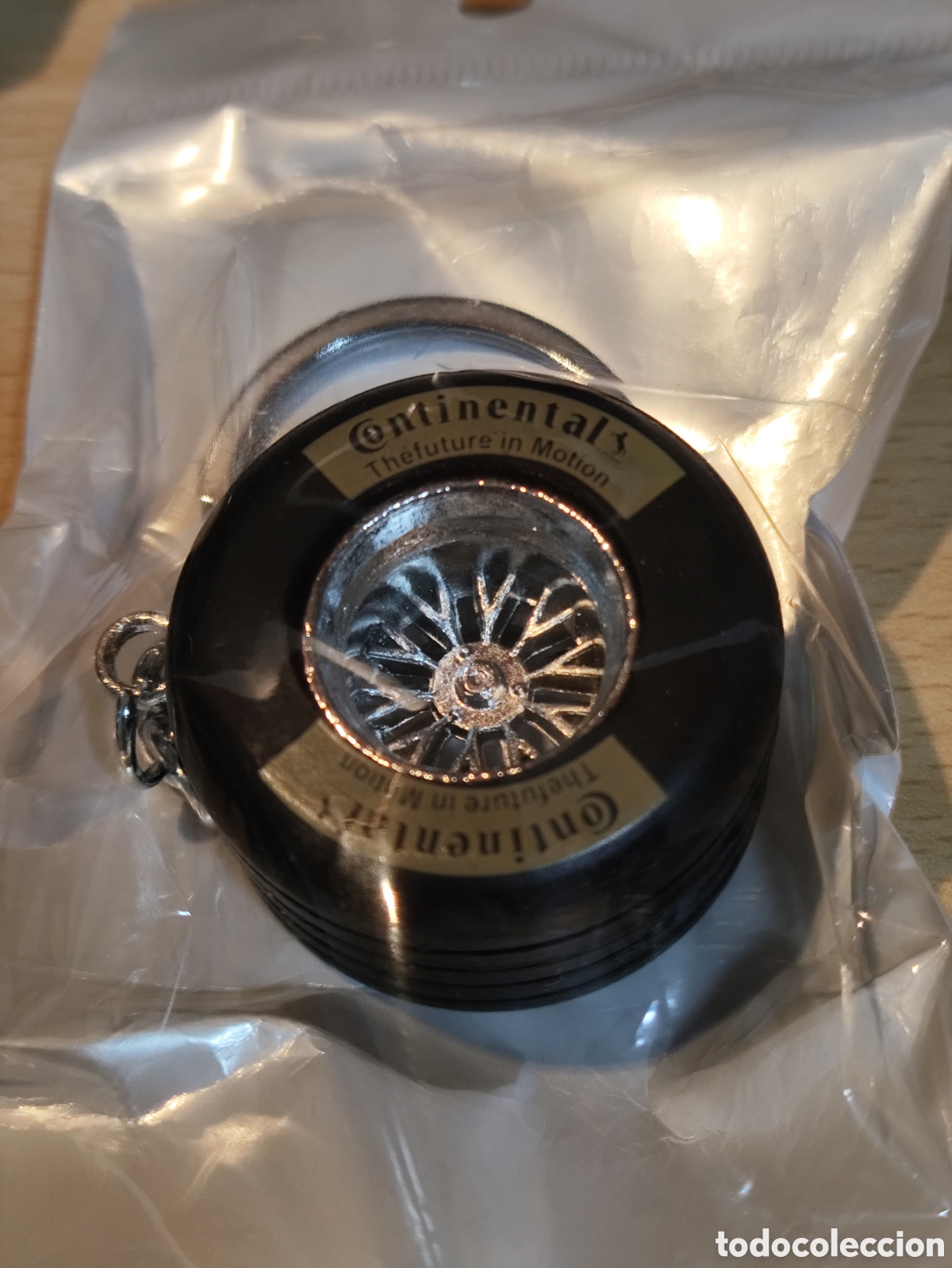 Sammlung von Schl&uuml;sselanh&auml;ngern: Llavero Continental F1