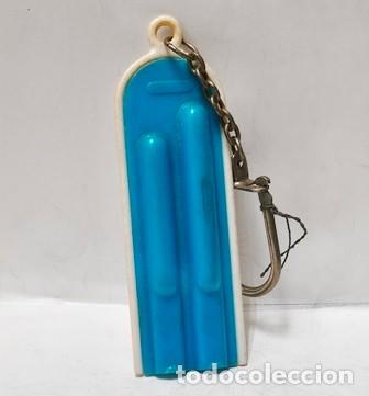 Sammlung von Schl&uuml;sselanh&auml;ngern: LLAVERO DE PLASTICO SILBATO (SIN PUBLICIDAD) - LLAV-28390 - B-1085