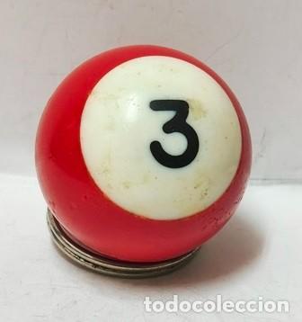 Sammlung von Schl&uuml;sselanh&auml;ngern: LLAVERO BOLA DE BILLAR AMERICANO NUMERO 3 - LLAV-28423 - B-1087