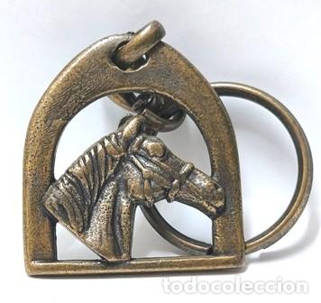 Sammlung von Schl&uuml;sselanh&auml;ngern: LLAVERO DE METAL ESTRIBO CON CABEZA DE CABALLO - LLAV-28436 - B-1088