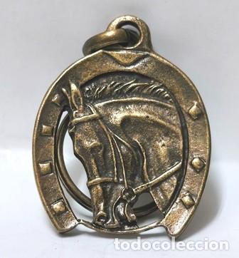Sammlung von Schl&uuml;sselanh&auml;ngern: LLAVERO DE METAL ESTRIBO CON CABEZA DE CABALLO - LLAV-28437 - B-1088