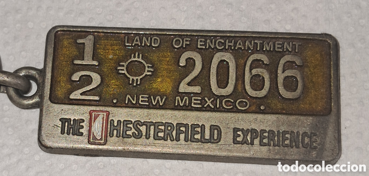 Sammlung von Schl&uuml;sselanh&auml;ngern: LLAVERO PUBLICIDAD TABACO CHESTERFIELD EXPERIENCE NEW MEXICO