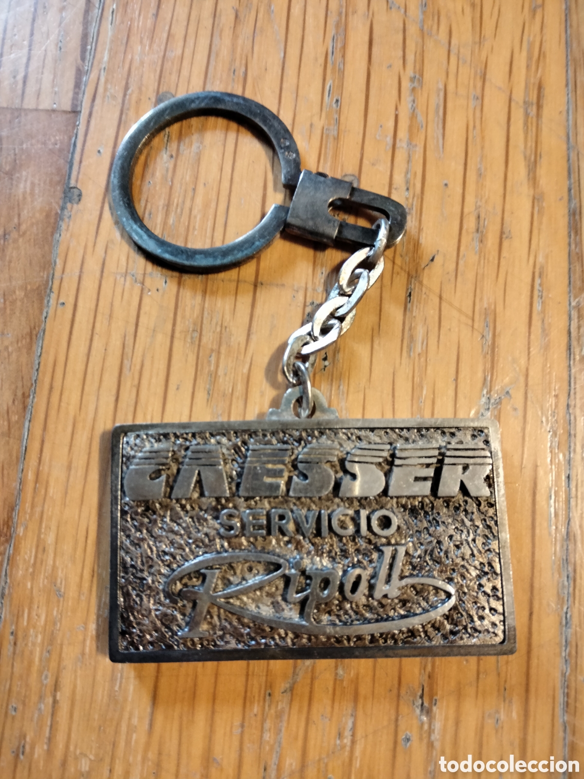 Coleccionismo de llaveros: Antiguo llavero Caesser Servicio Ripoll - Foto 1