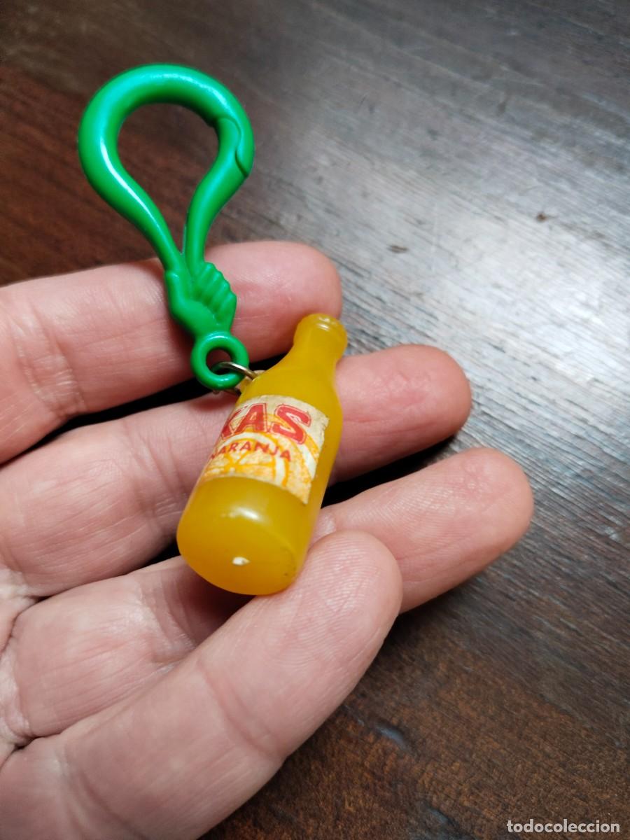 Coleccionismo de llaveros: Llavero miniatura KAS naranja. - Foto 3