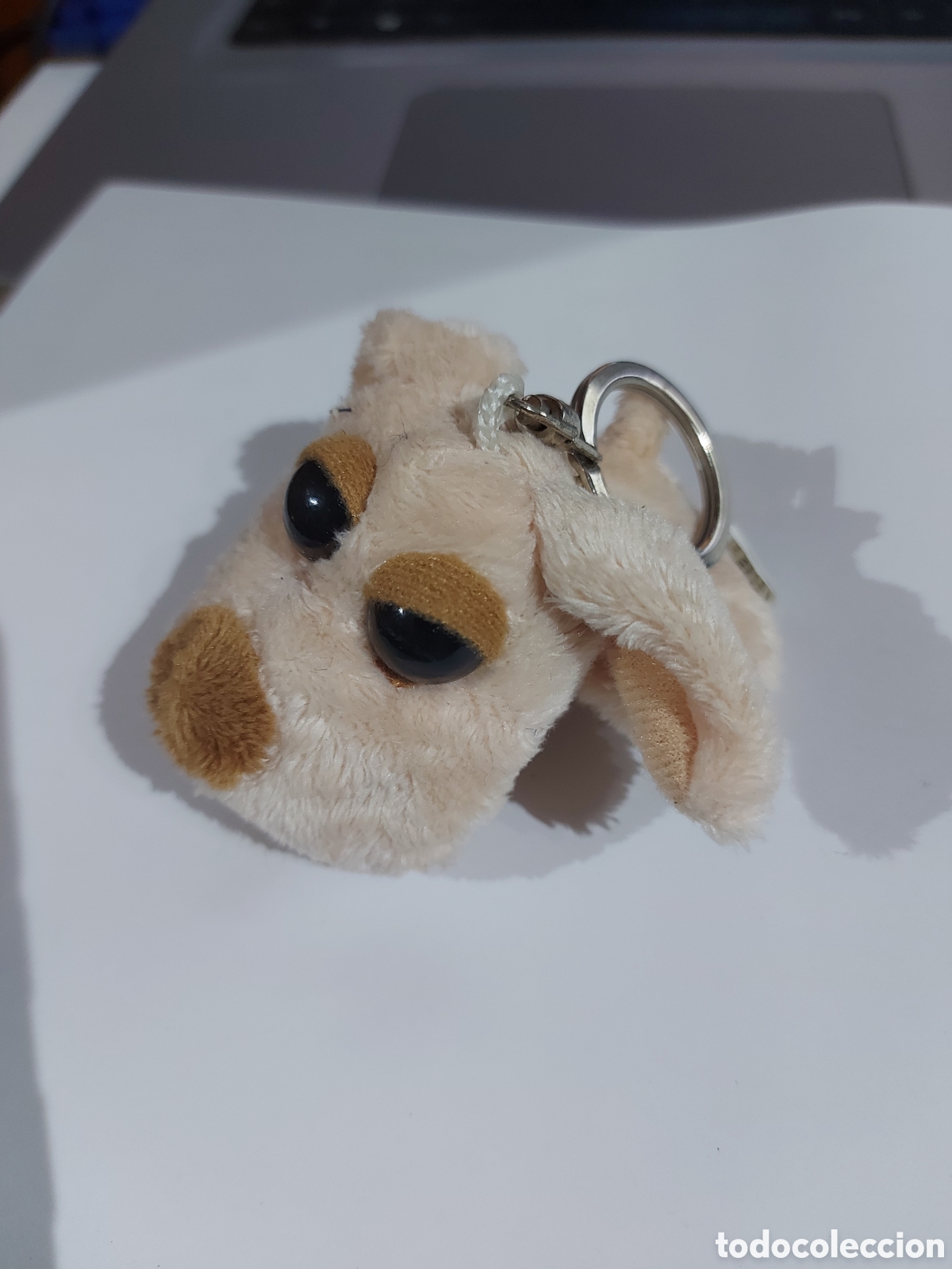 Collectionnisme de portes-cl&eacute;s: Llavero perro en tela