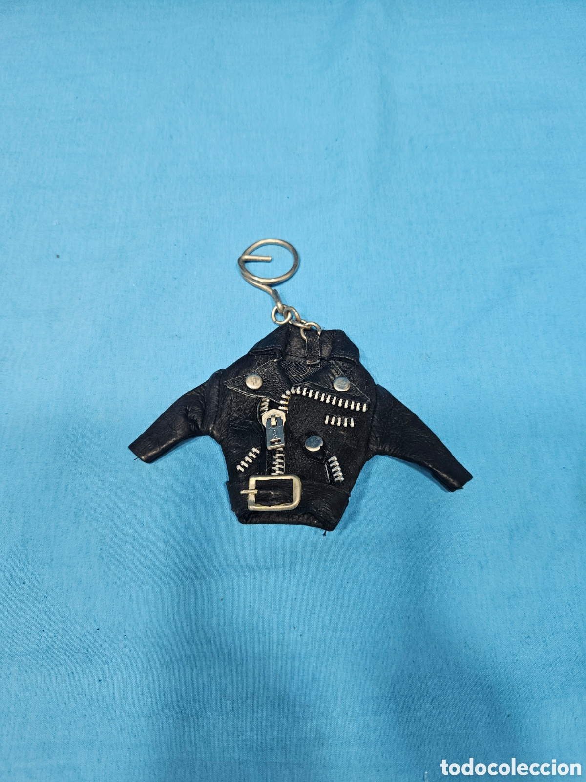 Coleccionismo de llaveros: LLAVERO CAZADORA, CHUPA DE CUERO