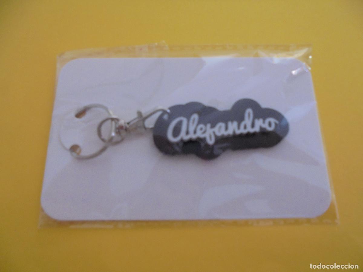 Coleccionismo de llaveros: LLAVERO ALEJANDRO EN MADERA Y EN RELIEVE &ndash; ARTESANAL - Foto 1