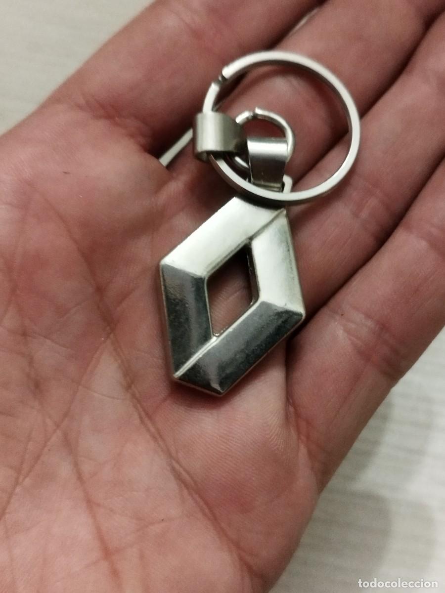 Sammlung von Schl&uuml;sselanh&auml;ngern: Llavero publicidad coche Renault. Veh&iacute;culo. A&ntilde;os 90.