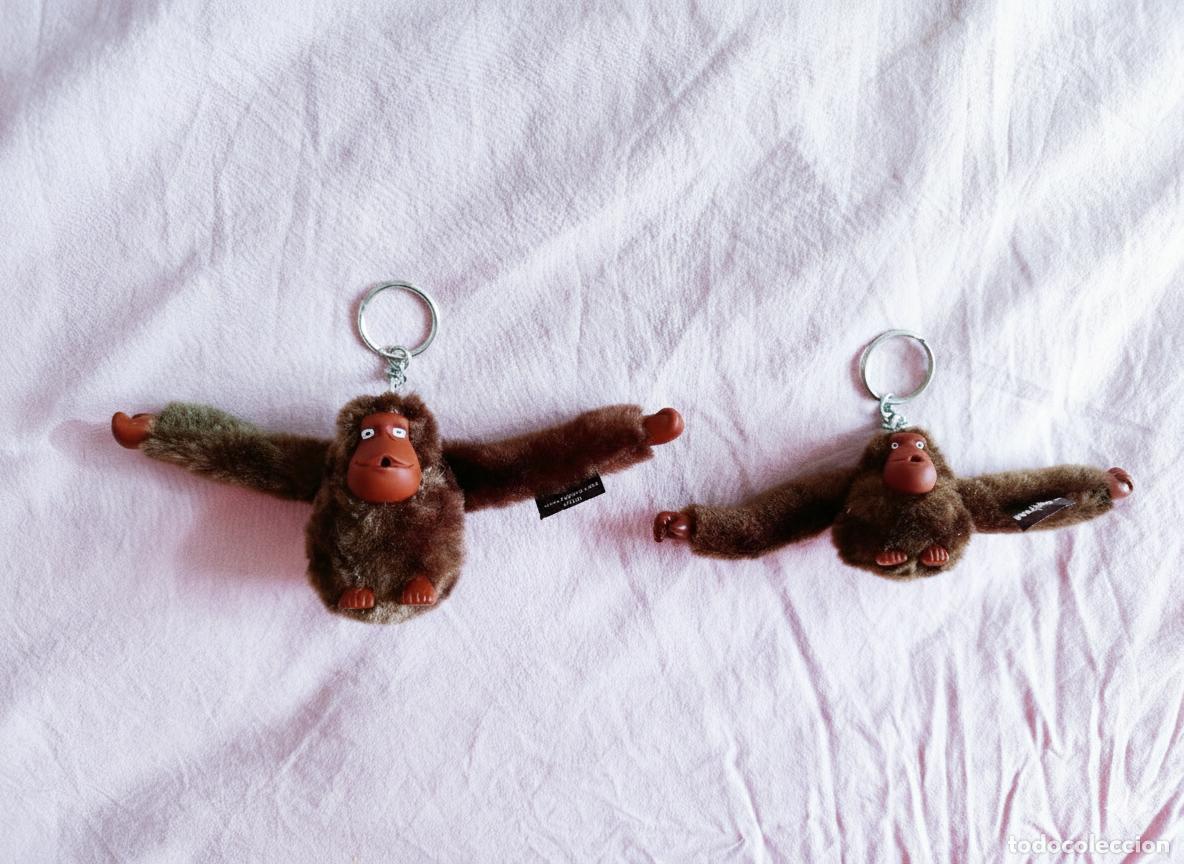 Sammlung von Schl&uuml;sselanh&auml;ngern: Llavero KIPLING marr&oacute;n, tama&ntilde;o a elegir.